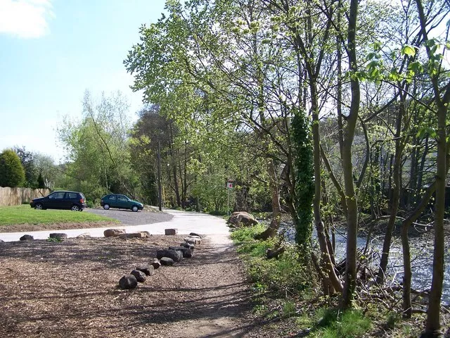 Photo 6x4 Riverside Parking, River Don, Oughtibridge Following the devast c2009