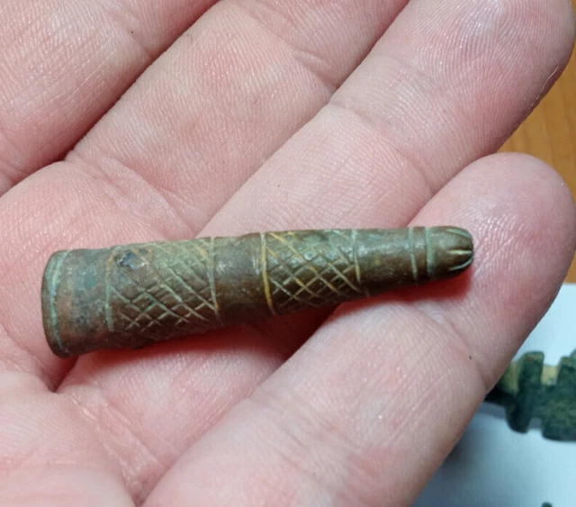 LOTE DE OBJETOS ROMANOS 18 - beautifull roman bronze dagger end