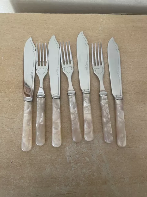 7 VINTAGE FISH KNIVES & FORKS     FAUX MOTHER OF PEARL HANDLES 4 Knives 3 Forks