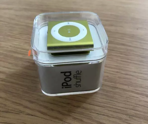 Apple iPod shuffle 4ème Génération Vert 2 Go - NEUF