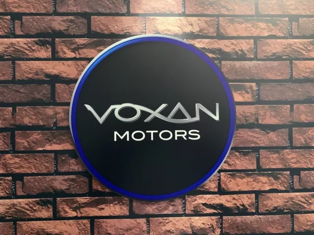 Enseigne Plaque Décoration Garage Moto VOXAN nouveau logo _diamètre 40 cm