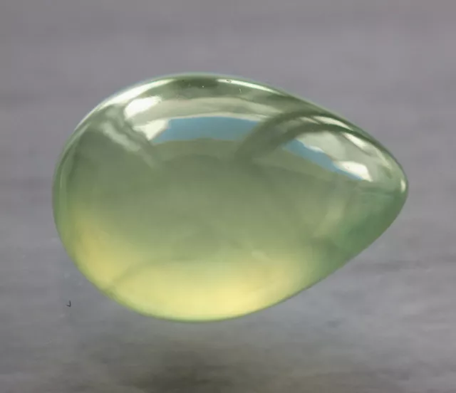 15,10 ct Belle Préhnite d'Afrique