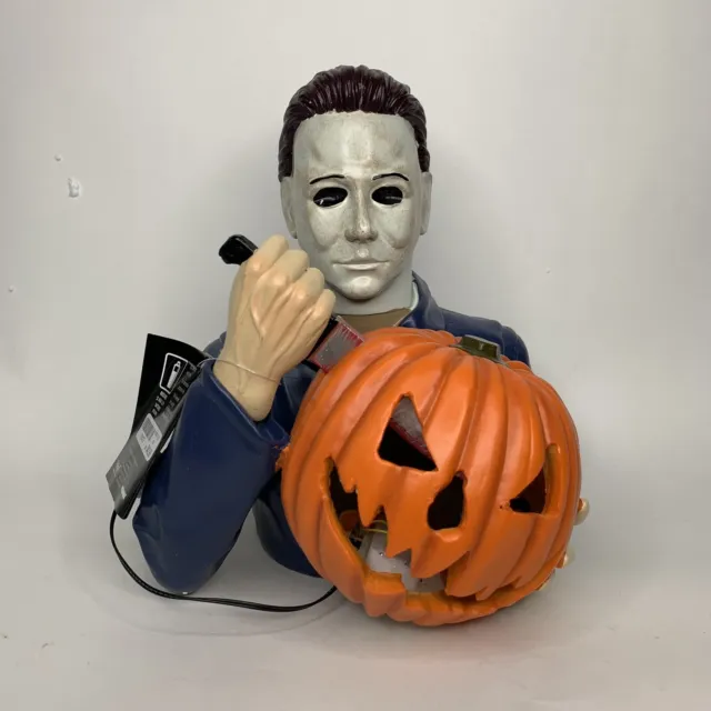 Halloween Michael Myers Statue LED Light Up Bust Spirit Sold Out In Hand