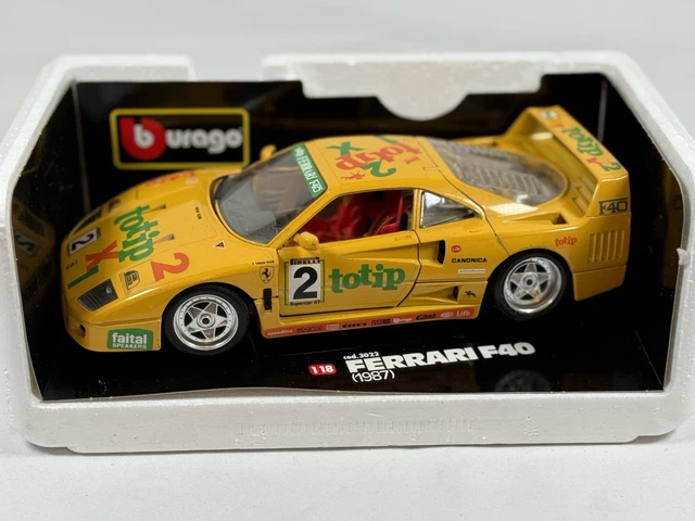 Burago 1/18 Scale Diecast 3022 - Ferrari F40 1987 - White