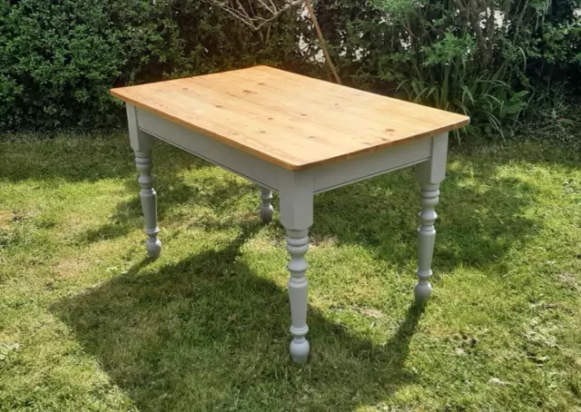 Rustic Farmhouse Country-Style Vintage Pine Kitchen Table or Dining Table
