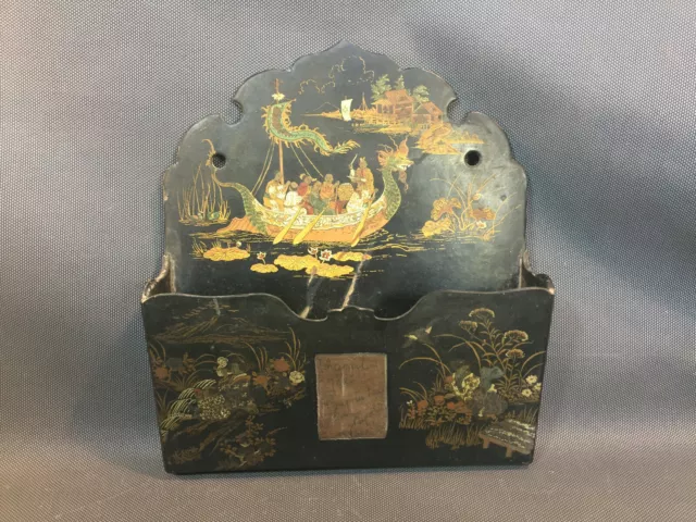 Ancien porte lettre mural en bois noir décor japonisant Napoléon 3 vintage