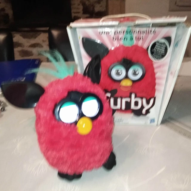 Grade-A Furbies - Furby Review: TIGER ELECTRONICS Y2K BLUE FURBY 2000