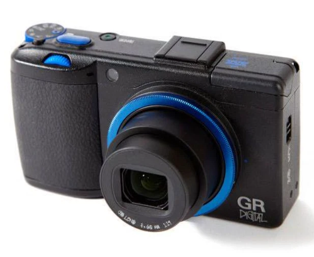 New STUSSY x RICOH GR DIGITAL III from japan