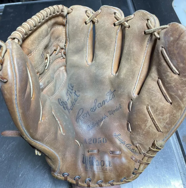 Vintage Wilson Ron Santo A2050 Autograph Leather Baseball Glove, RHT Made In USA