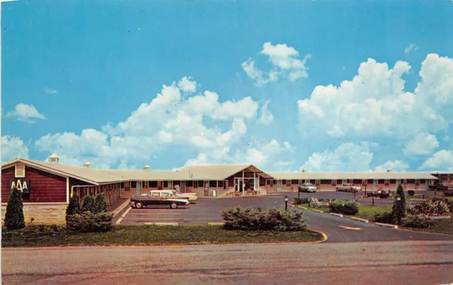 Perrysburg Ohio 1950s Postcard Fairlane Motel Wood County