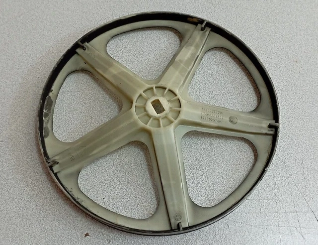 17400257405 Poulie Entraînement Courroie Machine lave-linge Indesit IWC6125S