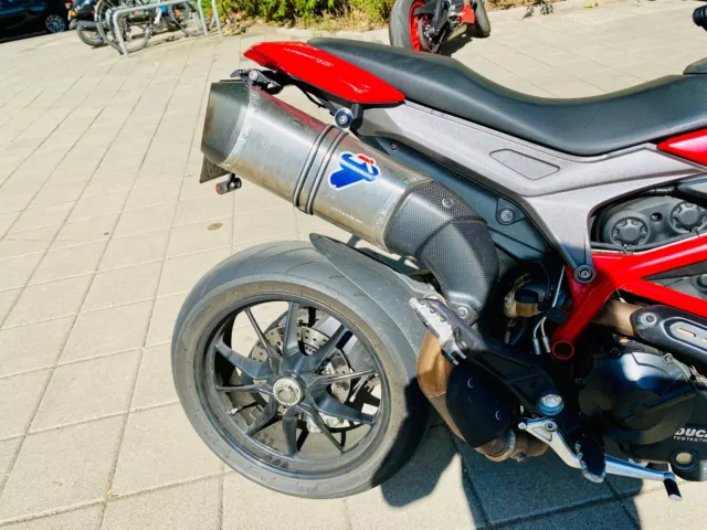 Ducati Hypermotard 939 inkl. Termignioni Auspuff uvm.