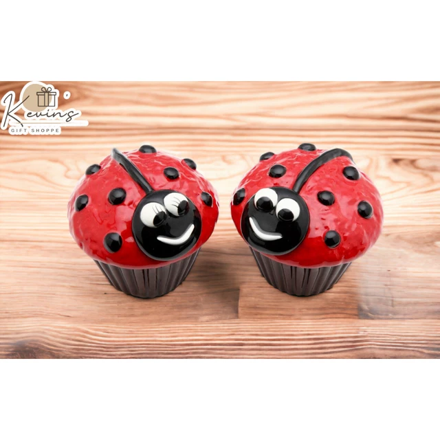 Hand Painted Ceramic Ladybug Cupcake Salt And Pepper Shakers Hand Painted Ceramic Ladybug Cupcake Salt And Pepper Shakers