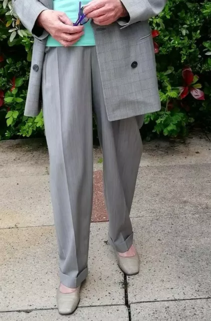 Liz Claiborne Collection Easy Elegance Separates Women's US 8 Grey Trousers VGC