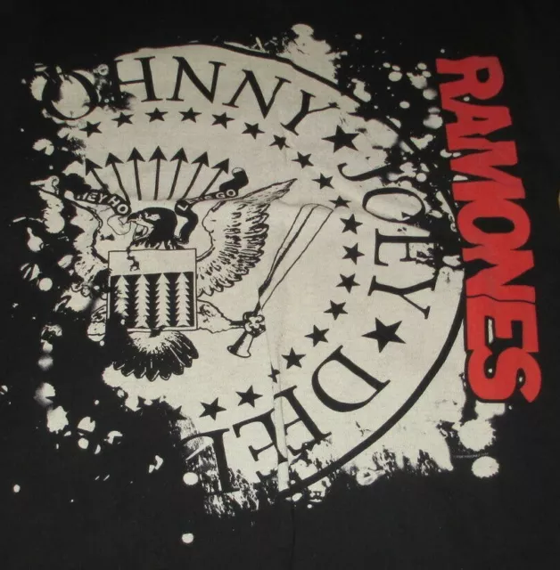 Retro 2008 TOMMY JOHNNY JOEY DEEDEE RAMONES (MED) T-Shirt