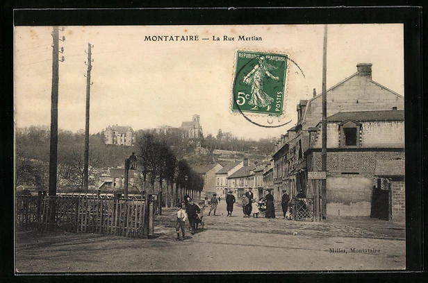 CPA Montataire, La Rue Mertian, vue de la rue