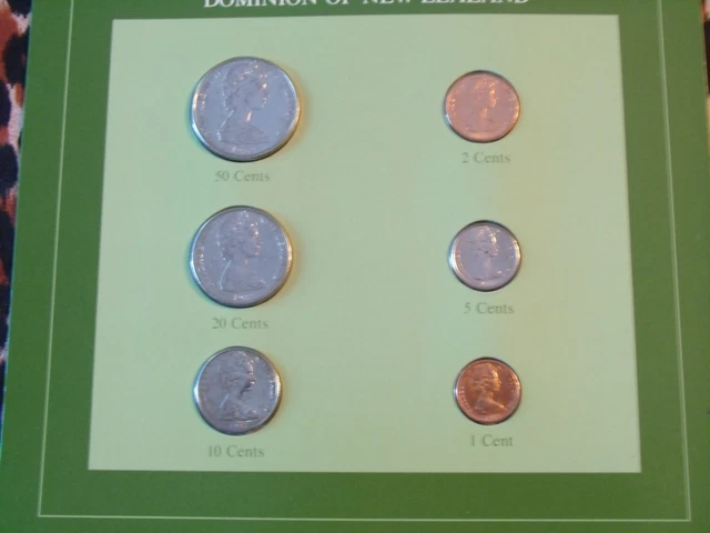 Coin Sets of All Nations New Zealand UNC w/Card All 1982 but 1 cent 1983 2