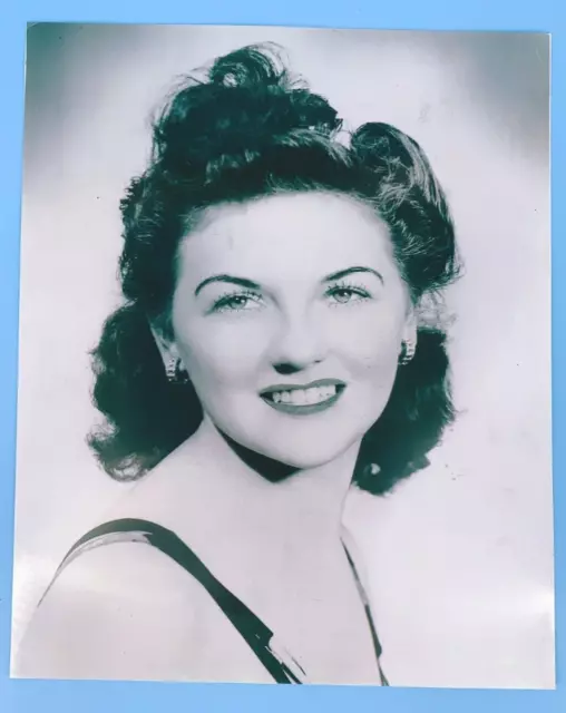 WWII Photo Laura F Gregg Yingling Roper "Miss Navy" Portrait