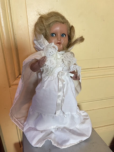 Poupée BELLA ancienne , l'un des premiers modèles Rhodoïd 38cm TBE