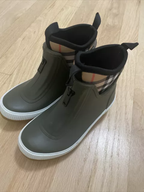 Burberry Kids Military Green Vintage Check Neoprene and Rubber Rain Boots Sz 28