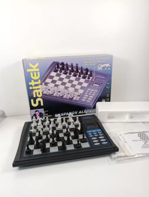 Saitek Kasparov Atlas jogo eletrónico de xadrez em segunda mão durante 30  EUR em Arganda del Rey na WALLAPOP