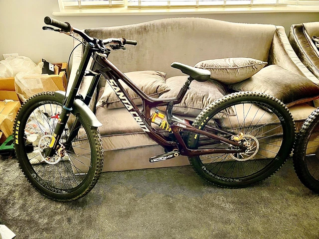 Santa cruz sales v10 ohlins
