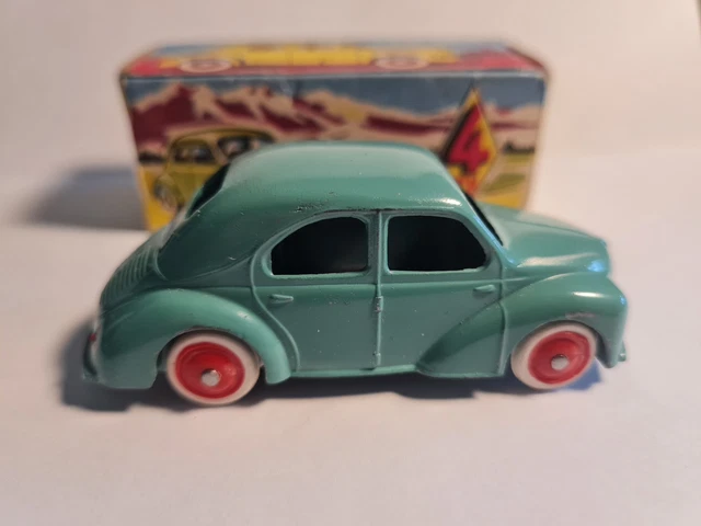 CIJ FRANCE. RENAULT 4 CV POLICE. Ref: 3/49. + Boite. (sans