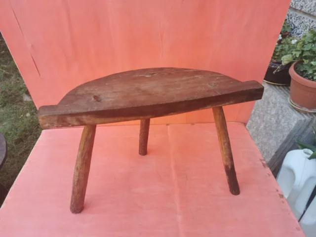 OLD ANTIQUE PRIMITIVE WOODEN 3 LEGGED STOOL MASSIVE CHAIR TRIPOD FURNITURE 19th