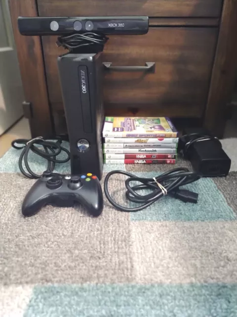 Microsoft Xbox 360 S 250GB System Kinect Bundle