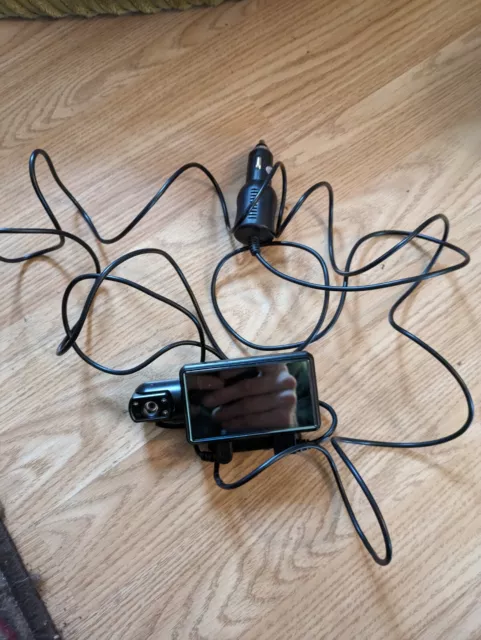 dash cam in very good condition, black, great visuals front and back