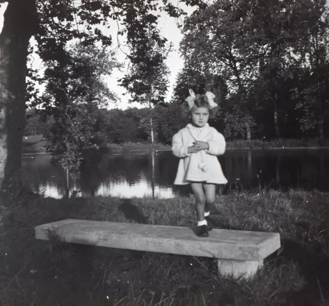 FRANCE Enfant Fillette c1930 Photo Vintage Plaque verre V35L18n11