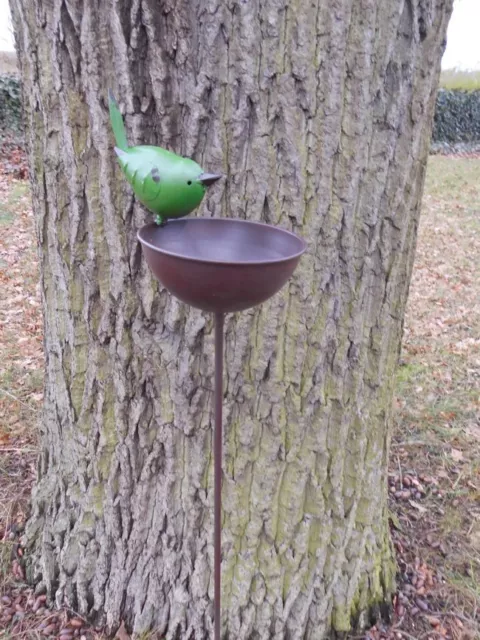Vogeltränke Vogelbad Vogel-Futterstelle am Stab Eisen m. Vogel grün