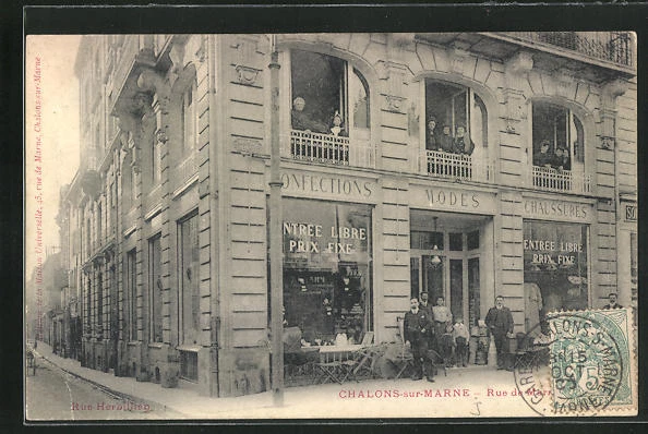 CPA Chalons-sur-Marne, Une Rue, vue de la rue