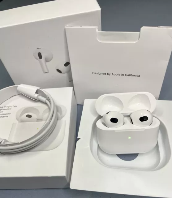 Apple Airpods (3Rd Generation) Bluetooth Wireless Earbuds Charging Case Nice