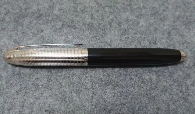 Louis Vuitton Dock lacquer Black/Gold Cap type Ballpoint Pen N76402 (No  Box) F/S