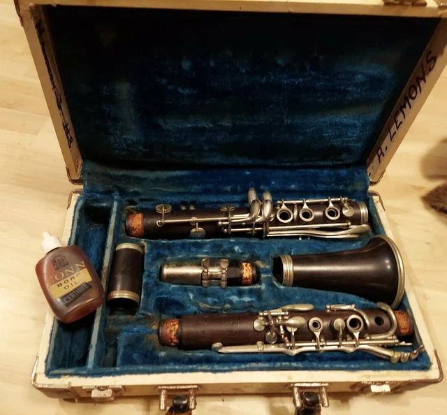 Ault XX Supreme Import Antique Clarinet with & Vintage Case / mouthpiece AS IS Ault XX Supreme Import Antique Clarinet with & Vintage Case / mouthpiece AS IS
