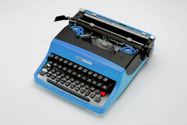 Olivetti Lettera 32 Custom Color & Black Typewriter, Vintage, Mint Condition,