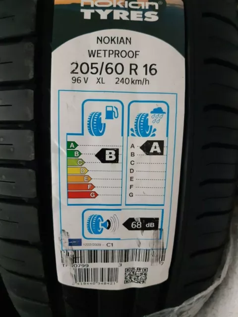 4 Sommerreifen NOKIAN Wetproof 205/60 R16 96V XL 240Km/h. Nur zusammen abzugeben