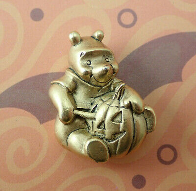 Vintage Disney Winnie The Pooh Carving Jack O Lantern Matte Gold Tone Pin Brooch