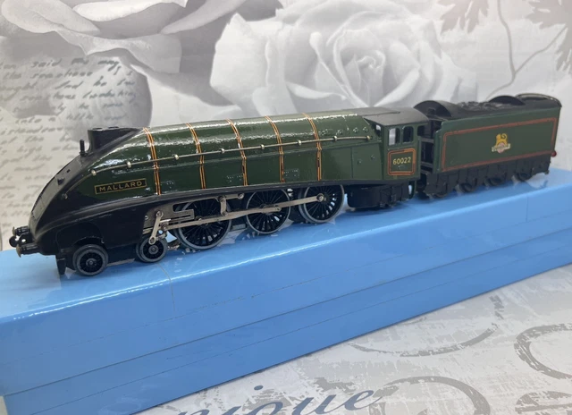 P289 Hornby Dublo Mallard 60022 Loco & Tender Gloss Paint 2 Rail OO Gauge