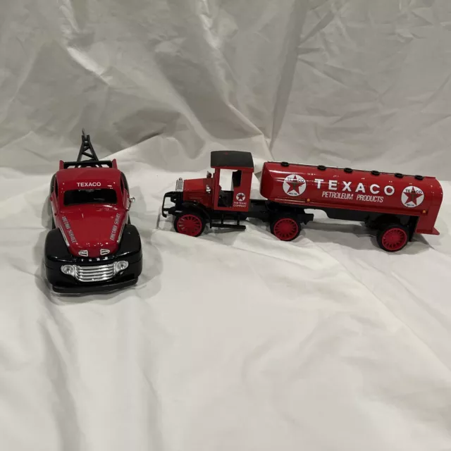 Texaco Fire Chief Service Truck & Tractor Petroleum Trailer The Texas Company