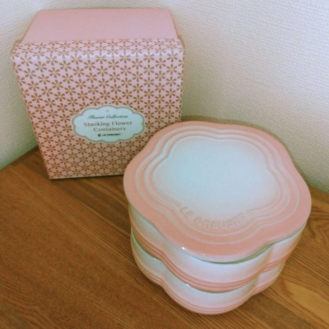 Le Creuset Flower Collection Stacking Ramekins – Pink Blossom, Set Of Stacking Stoneware Bowls