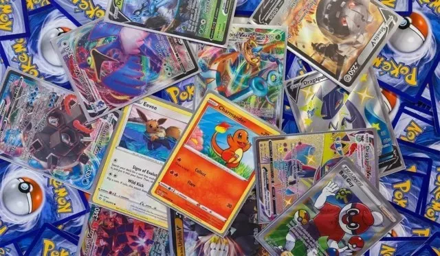 Lotto 100 Carte Pokemon Holo + Reverse + Rare Nuove Tutte Diverse Kg Pikachu