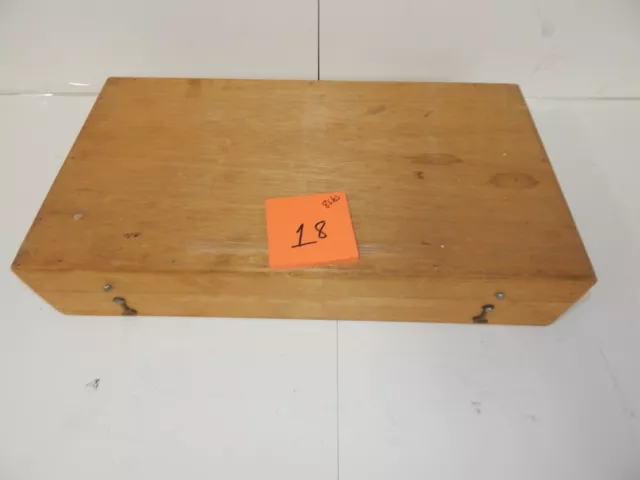 *Tc* Wood Equipment Case-  20" X 11" X 4" (Fiy11)