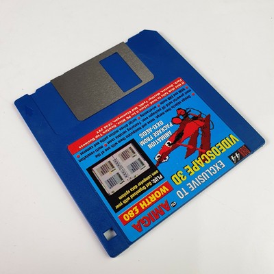 VINTAGE Commodore Amiga Amiga 60270 Disk 44 CU Amiga Videoscape 3D 