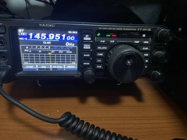 Station mobile YAESU FTX-1F QRP et SDR Multi mode HF / 50 / 144/ 430 M Station mobile YAESU FTX-1F QRP et SDR Multi mode HF / 50 / 144/ 430 M