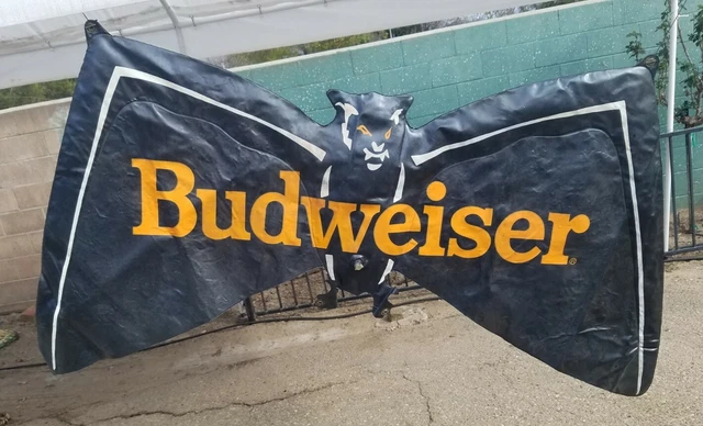 VINTAGE BUDWEISER BUD light Bud dry Inflatable Bat Dangler £27.73 ...