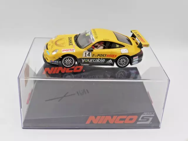 1:32     Ninco     50634   Porsche 997  - Danke Post  /  unbespielter Neuzustand