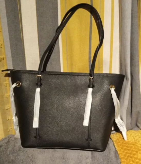 Dkny naomi tote 2025