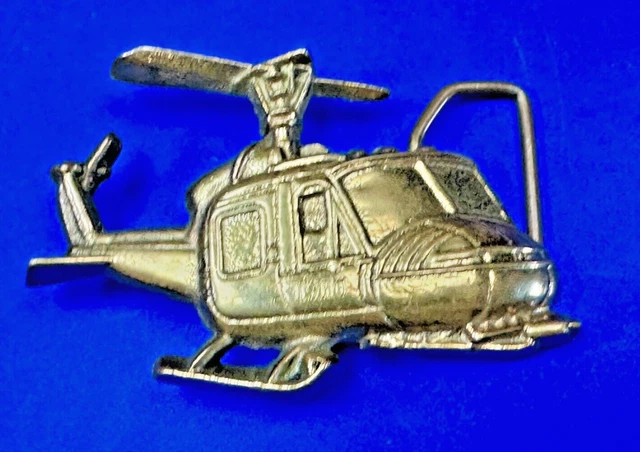 6 insignes militaires en laiton de la marine américaine